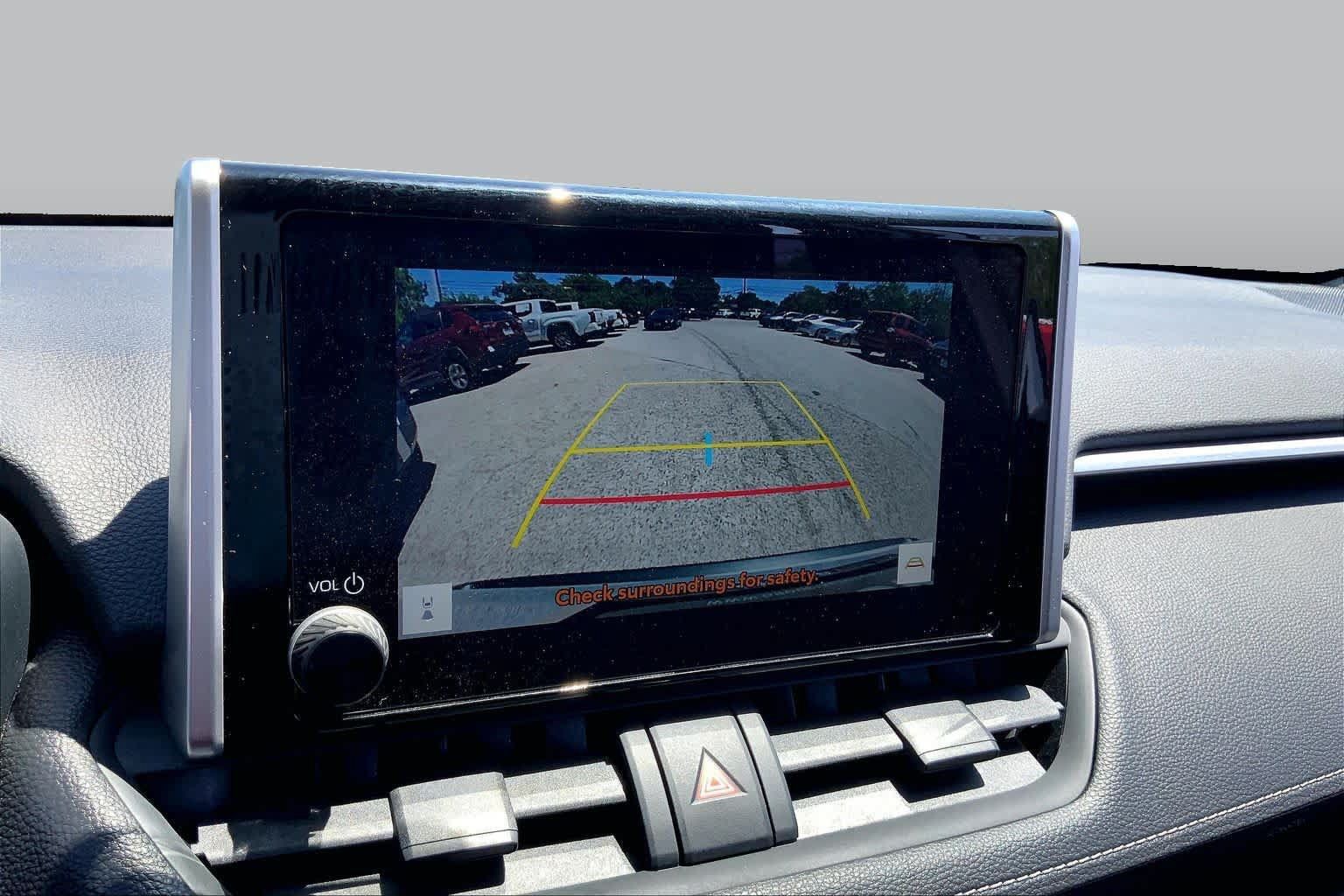 Used 2025 Toyota RAV4 LE AWD/4WD image 26