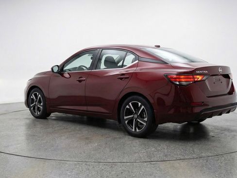 Used 2025 Nissan Sentra SV image 6
