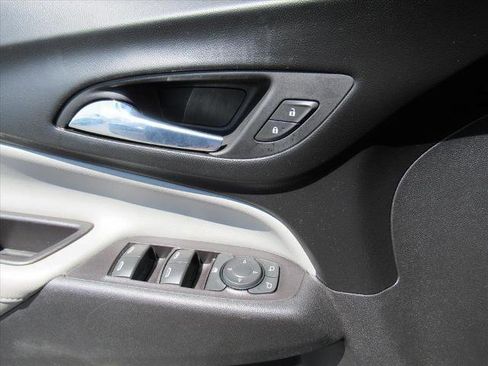 Used 2020 Chevrolet Equinox Premier FWD image 20