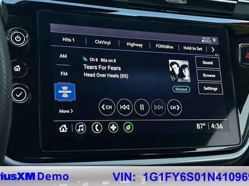 Used 2022 Chevrolet Bolt EUV LT image 38