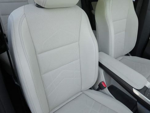 Used 2024 BMW X1 xDrive28i w/ Convenience Package AWD/4WD image 11