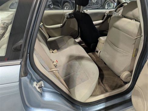 Used 2003 Saturn L-Series L200 image 12