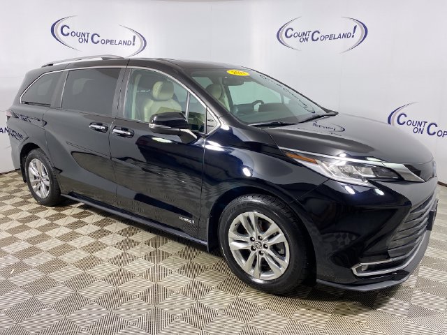Used 2021 Toyota Sienna Limited AWD/4WD image 1