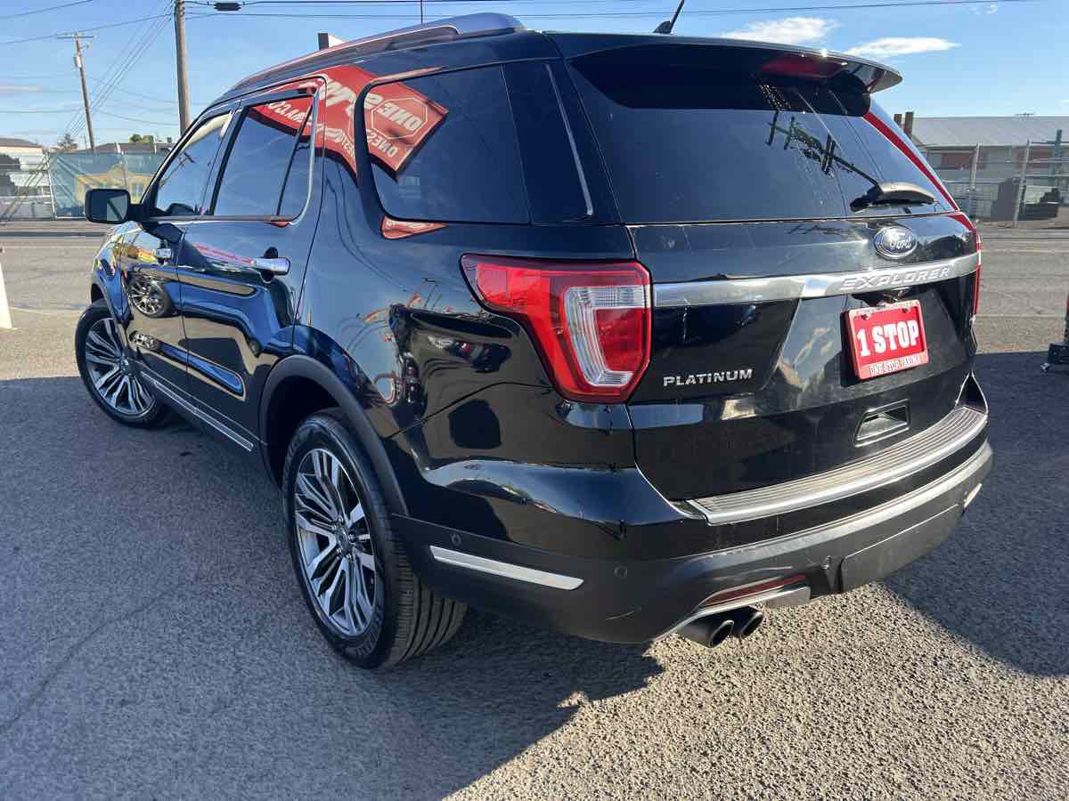Used 2018 Ford Explorer Platinum AWD/4WD image 7