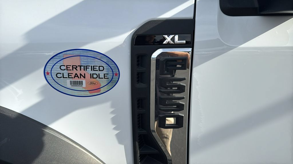 New 2024 Ford F550 4x4 Crew Cab Super Duty image 5