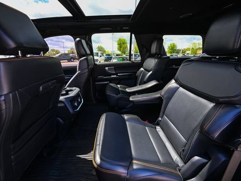 Used 2025 Ford Expedition Tremor AWD/4WD image 24