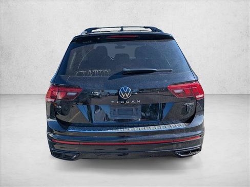 Used 2022 Volkswagen Tiguan SE R-Line AWD/4WD image 6