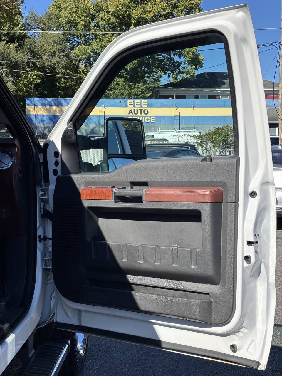 Used 2014 Ford F350 King Ranch w/ Snow Plow Prep Package AWD/4WD image 20