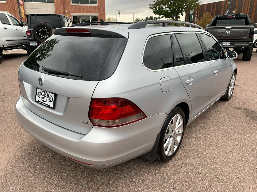 Used 2011 Volkswagen Jetta TDI FWD image 7