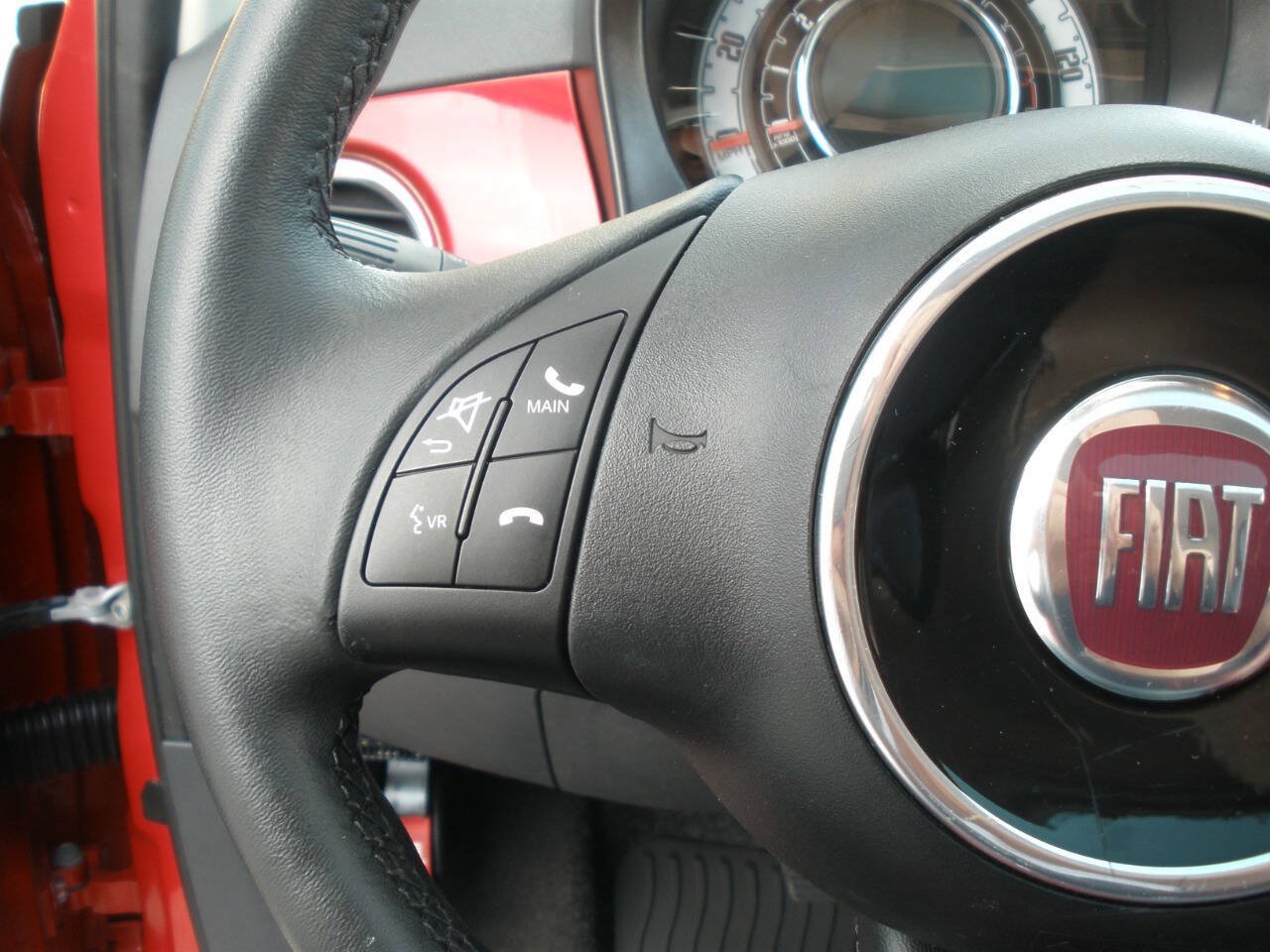 Used 2012 FIAT 500 Lounge w/ Luxury Leather Pkg FWD image 34