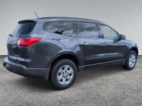 Certified 2012 Chevrolet Traverse LS FWD image 5
