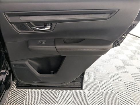 Used 2025 Honda CR-V Sport-L image 31