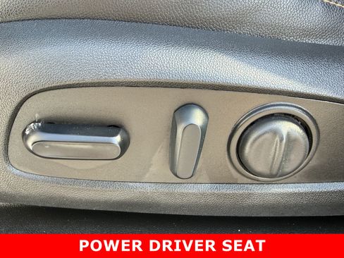 Certified 2023 GMC Terrain AT4 AWD/4WD image 17