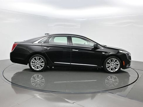 Used 2019 Cadillac XTS Luxury FWD image 7