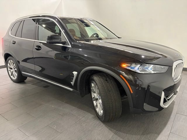 Used 2024 BMW X5 xDrive40i w/ Premium Package AWD/4WD image 7
