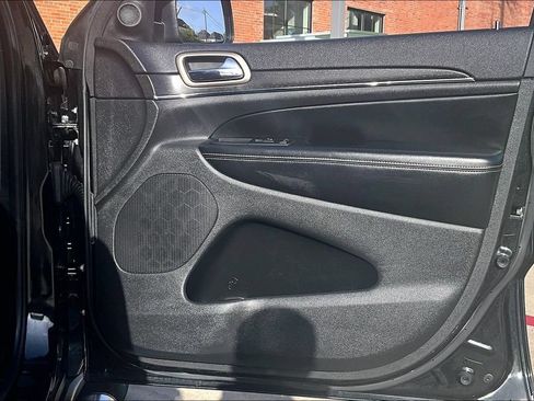 Used 2015 Jeep Grand Cherokee Limited RWD image 25