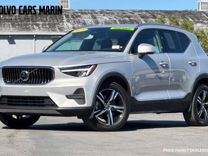 Certified 2025 Volvo XC40 B5 Core