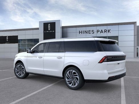 New 2025 Lincoln Navigator L Reserve image 4