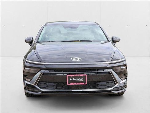 New 2025 Hyundai Sonata SEL image 2