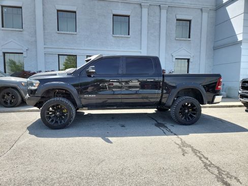 Used 2019 RAM 1500 Big Horn AWD/4WD image 2