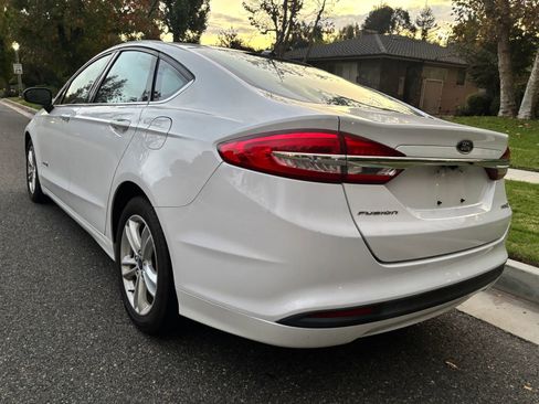 Used 2018 Ford Fusion S image 5