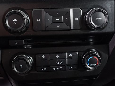 Used 2015 Ford F150 XLT w/ Equipment Group 301A Mid AWD/4WD image 30