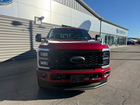 New 2026 Ford F350 Lariat w/ Black Appearance Package image 3