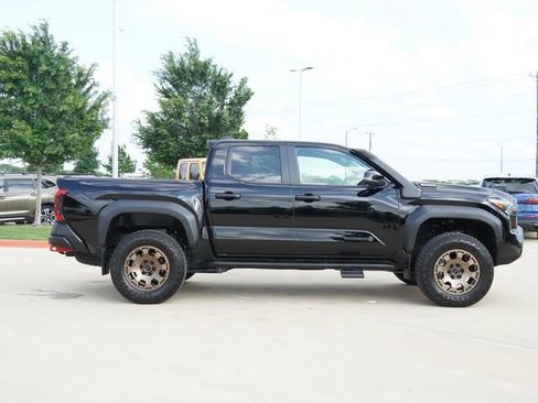 Used 2024 Toyota Tacoma 4x4 Double Cab Hybrid image 10