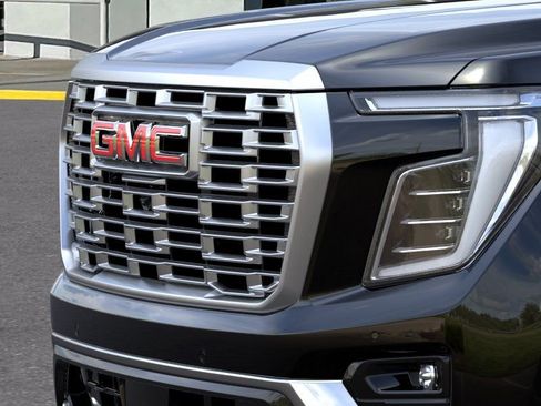 New 2026 GMC Yukon Denali AWD/4WD image 13