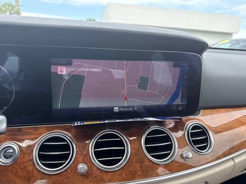 Used 2020 Mercedes-Benz E 350 Sedan image 10