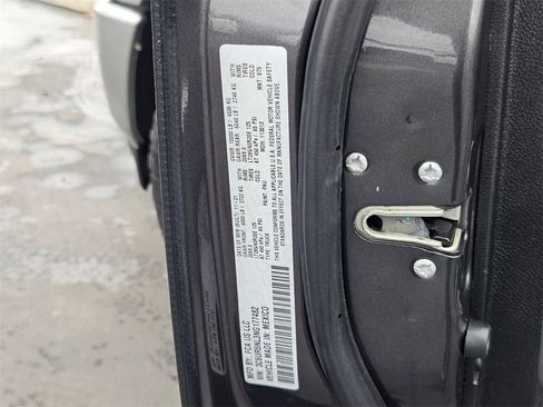 Certified 2022 RAM 2500 Laramie image 42