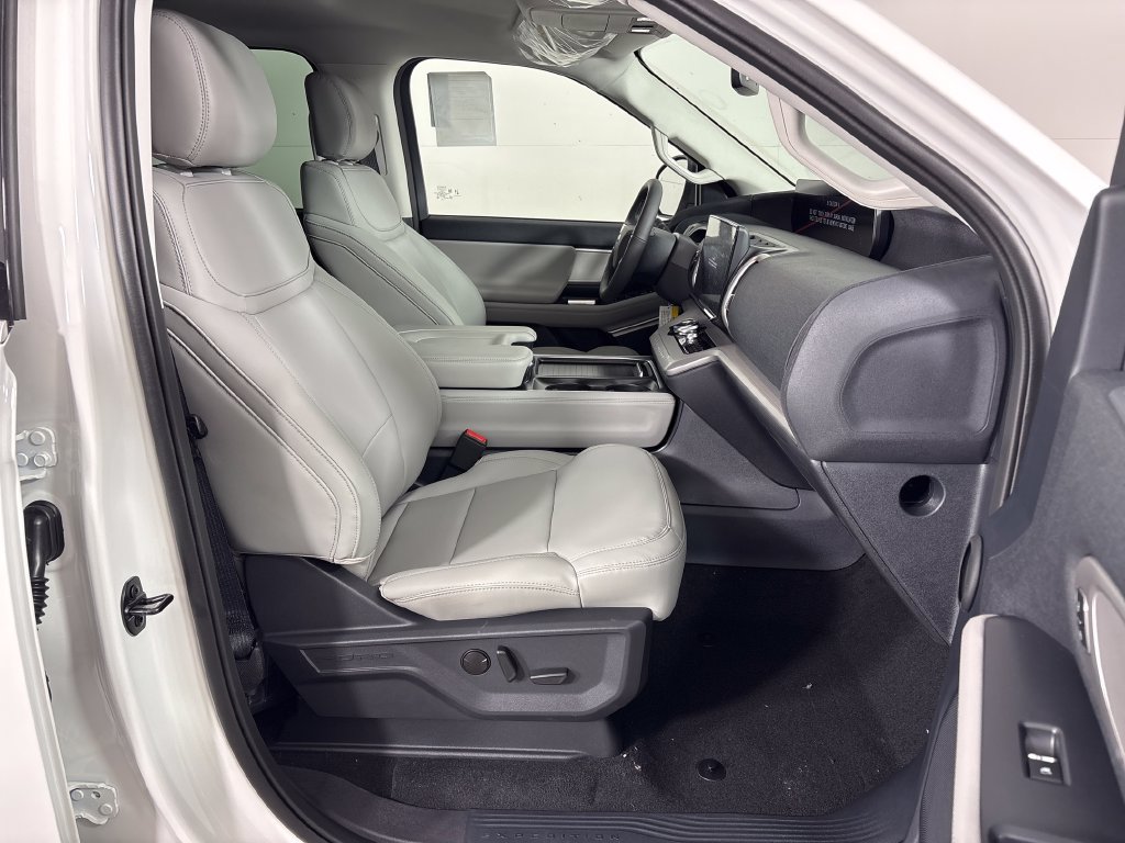 New 2026 Ford Expedition Max Active RWD image 5