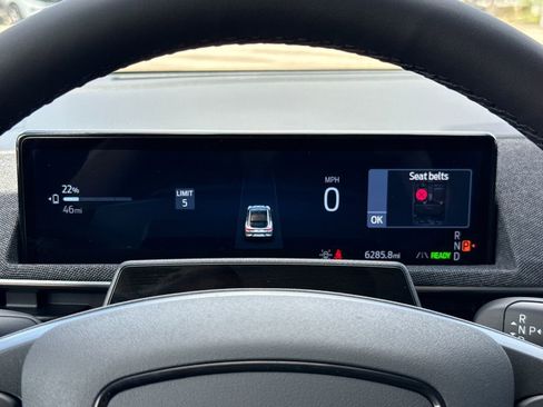 Certified 2025 Ford Mustang Mach-E Premium image 17