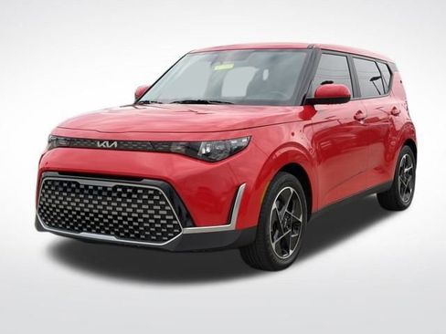 Used 2023 Kia Soul EX image 25