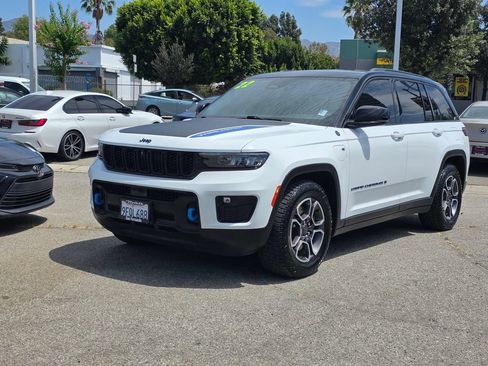 Used 2022 Jeep Grand Cherokee Trailhawk AWD/4WD image 10