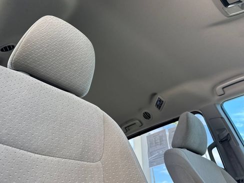 Used 2020 Toyota Sienna LE w/ LE Preferred Package FWD image 20