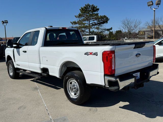Used 2024 Ford F350 XL w/ Snow Plow/Camper Package AWD/4WD image 7