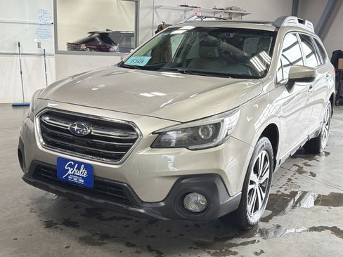 Used 2019 Subaru Outback 2.5i Limited image 3