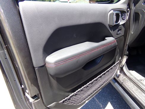 Used 2023 Jeep Gladiator Rubicon AWD/4WD image 44