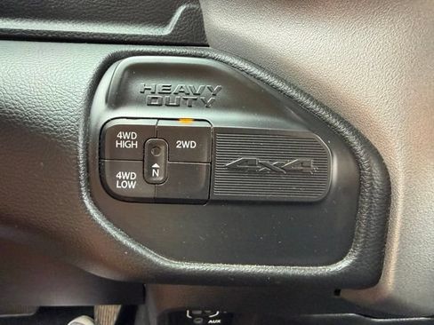 Used 2020 RAM 2500 Big Horn w/ Level 1 Equipment Group AWD/4WD image 18