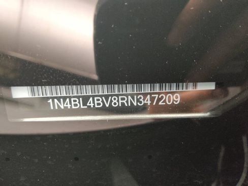 Used 2024 Nissan Altima 2.5 S FWD image 33
