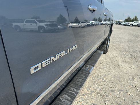Used 2016 GMC Sierra 3500 Denali w/ Duramax Plus Package AWD/4WD image 10