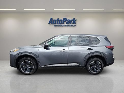 Used 2024 Nissan Rogue SV AWD/4WD image 4