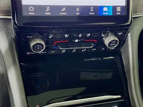 Used 2022 Jeep Grand Cherokee Overland image 10