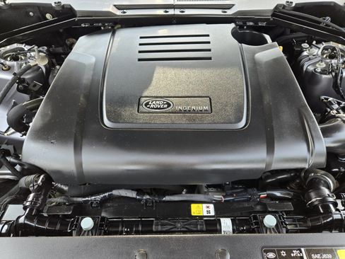 Used 2023 Land Rover Defender 110 S AWD/4WD image 32