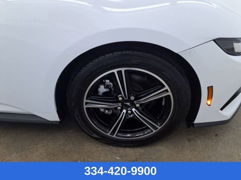 Used 2024 Ford Mustang Coupe image 22