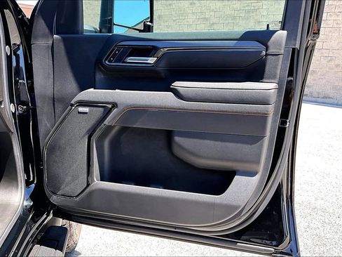 Used 2025 GMC Sierra 2500 AT4 w/ AT4 Premium Plus Package AWD/4WD image 23