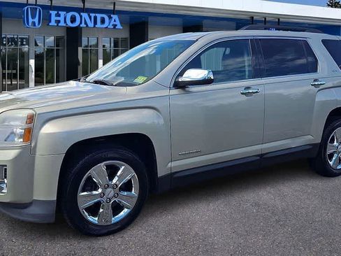 Used 2015 GMC Terrain SLT w/ Chrome Edition FWD image 4