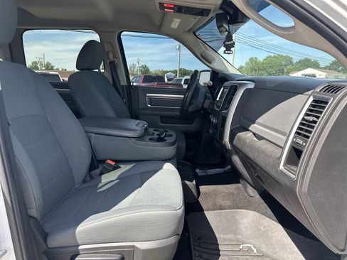 Used 2016 RAM 2500 SLT w/ Protection Group AWD/4WD image 3