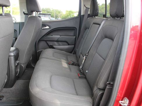 Used 2019 Chevrolet Colorado LT w/ LT Convenience Package AWD/4WD image 5